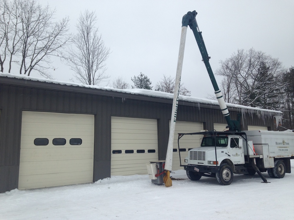 Commercial Roof Snow Removal Worcester
